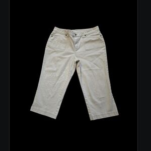Fashion Bug Capri pants, size 14. Cream color